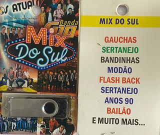 pendrive gravado original 500-600 músicas 82