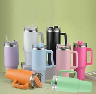 Garrafa térmica 1200ml com 36pcs